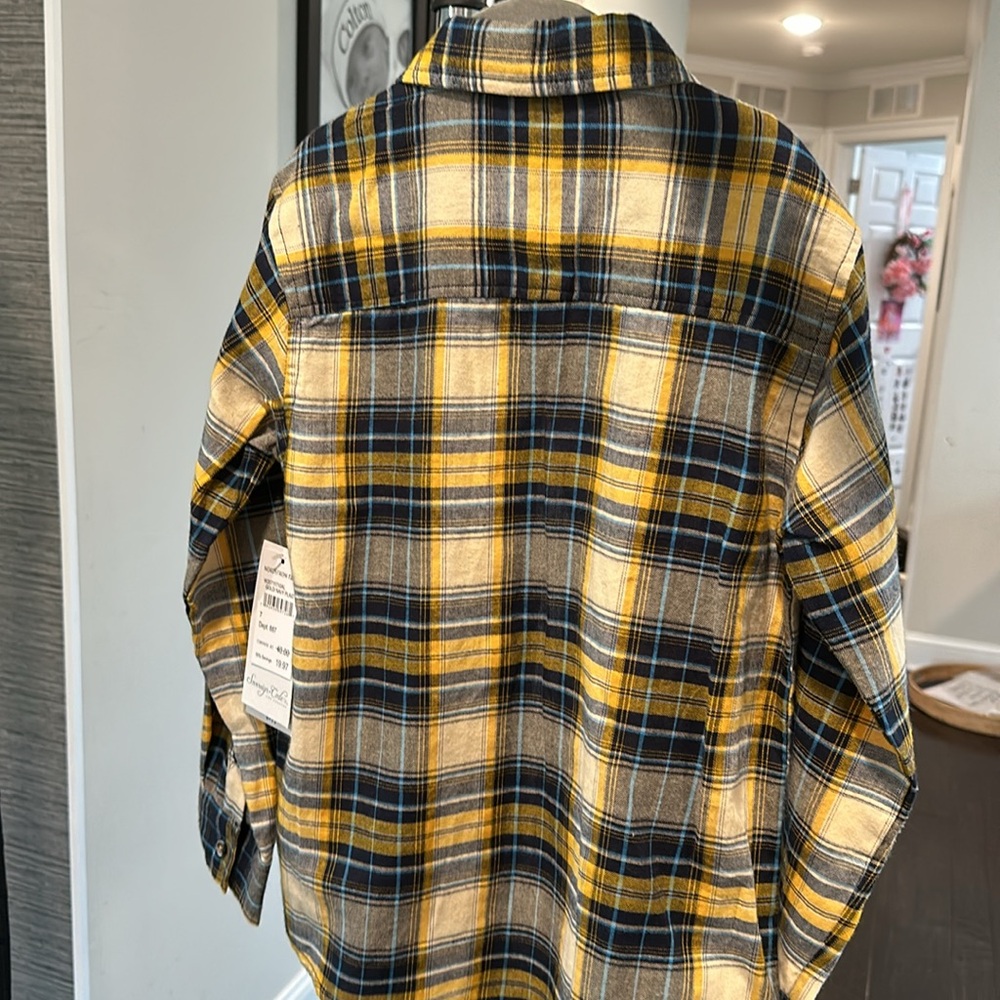 Sovereign Code button down shirt - Picture 2 of 4
